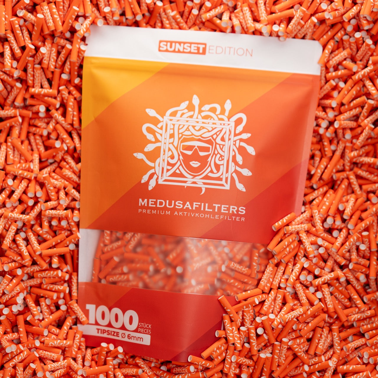 Medusafilters Premium Aktivkohlefilter mit Kokosnuss-Aktivkohle und veganen Fasercaps 1000er Packung SUNSET Edition Tip Size 6 mm von hinten 
